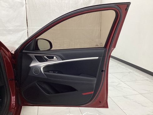 Used 2022 Genesis G70 2.0T w/ Prestige Package image 19