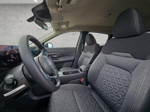 New 2026 Nissan Kicks SV AWD/4WD image 19