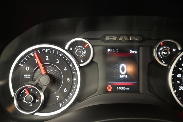 Used 2025 RAM 2500 Big Horn AWD/4WD image 13