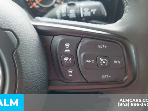 Used 2025 Jeep Wrangler Unlimited Sport AWD/4WD image 28