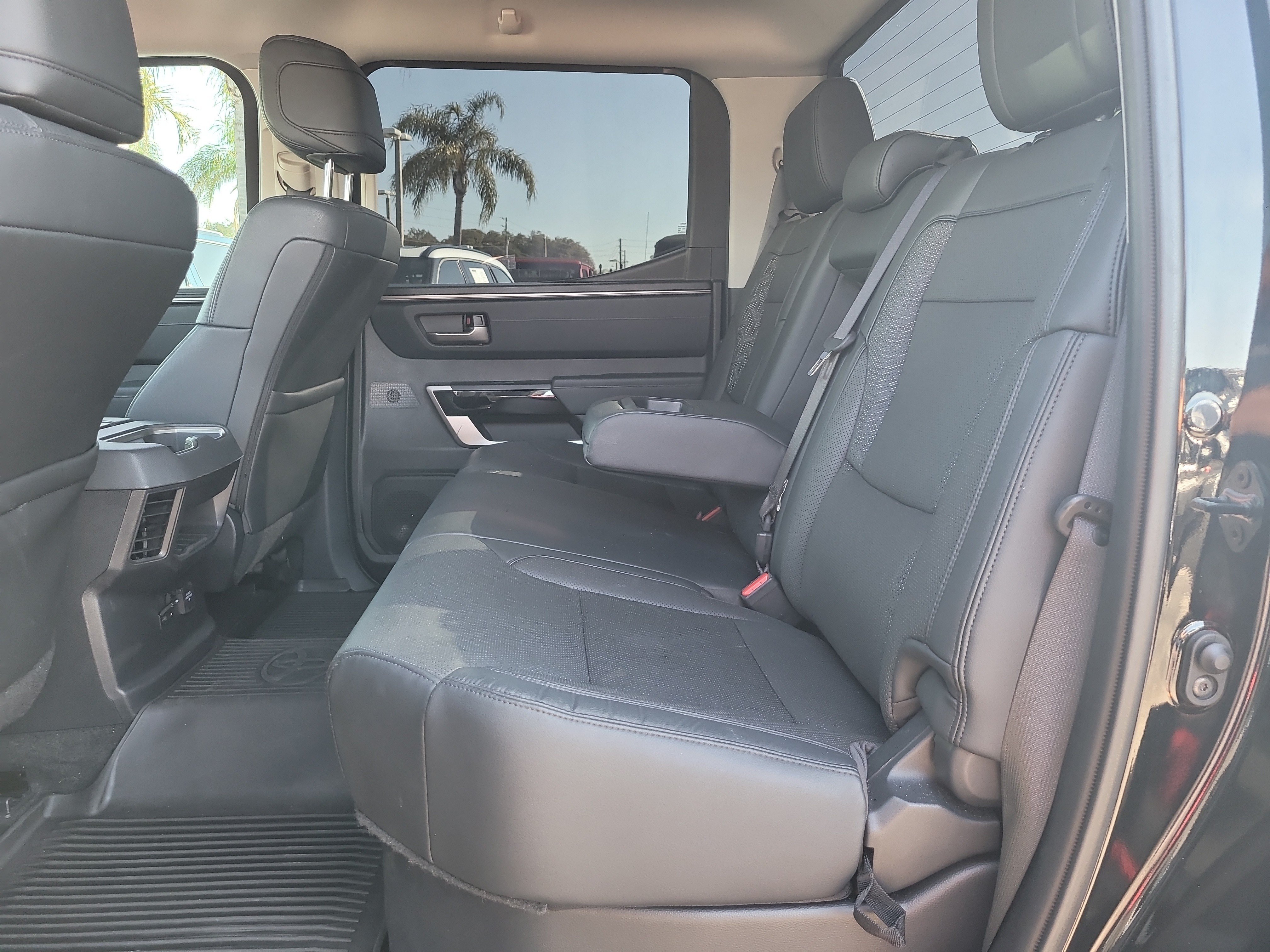 Used 2023 Toyota Tundra Limited AWD/4WD image 12