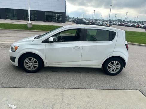 Used 2015 Chevrolet Sonic LT FWD image 1
