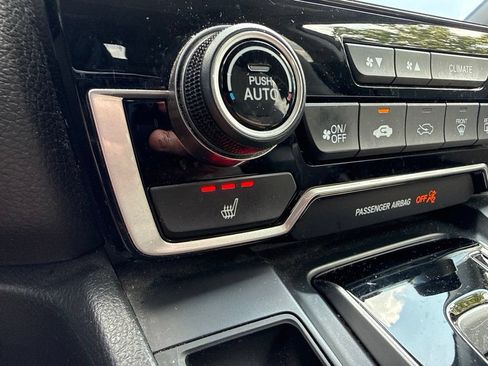 Used 2018 Honda CR-V EX image 5
