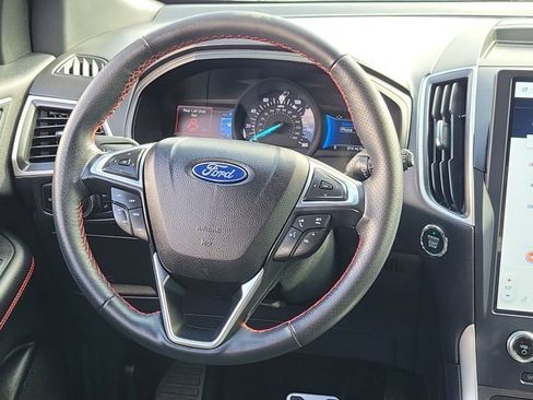 Certified 2023 Ford Edge ST-Line image 18