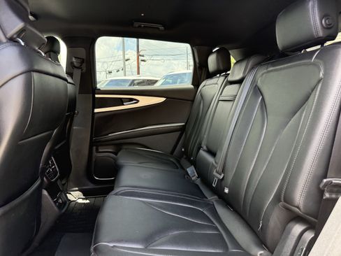 Used 2016 Lincoln MKX Premiere FWD image 15