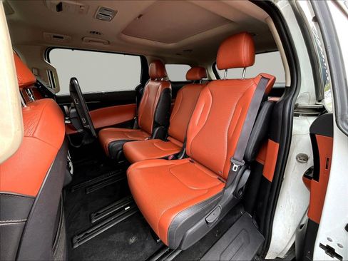 Used 2024 Kia Carnival SX Prestige FWD image 22