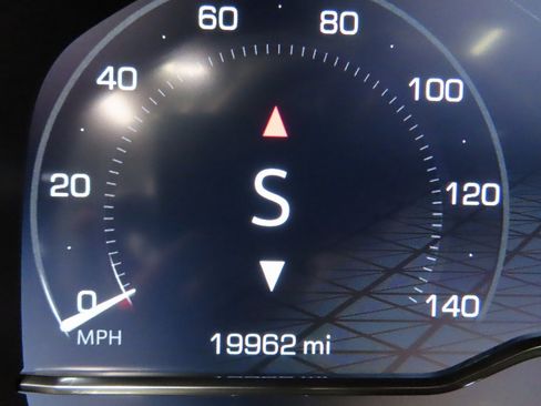 Used 2024 GMC Yukon Denali image 13