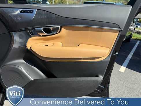 Certified 2023 Volvo XC90 T8 Ultimate w/ Protection Package Premier image 26