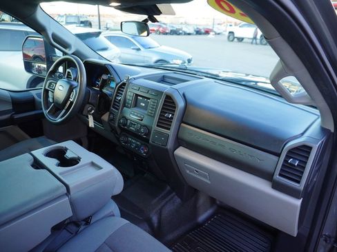 Used 2020 Ford F250 XL w/ STX Appearance Package image 30