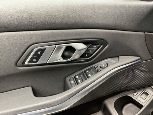 Used 2021 BMW 330e xDrive 330e xDrive w/ M Sport Package image 19