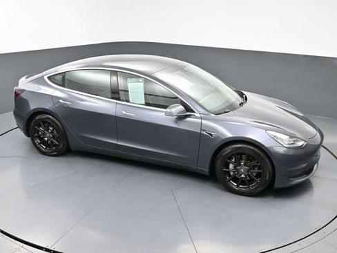 Used 2020 Tesla Model 3 Standard Range Plus image 48