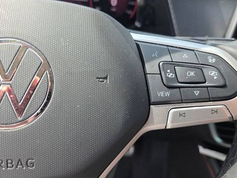 Used 2024 Volkswagen Atlas Peak Edition SEL AWD/4WD image 15