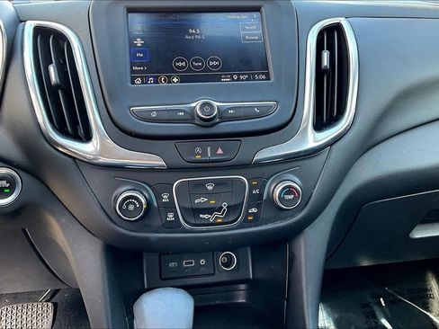 Used 2023 Chevrolet Equinox LT FWD image 14
