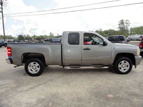 Used 2007 Chevrolet Silverado 1500 LT w/ 1LT Convenience Package RWD image 5