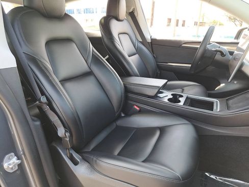 Used 2023 Tesla Model Y Long Range AWD/4WD image 10