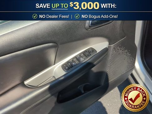 Used 2019 Dodge Journey SE FWD image 16