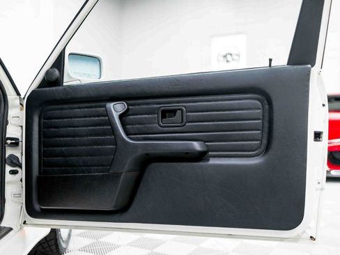 Used 1990 BMW M3 Coupe RWD image 51
