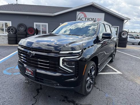 Used 2025 Chevrolet Suburban RST w/ Comfort Package AWD/4WD image 10