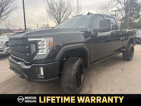 Used 2022 GMC Sierra 3500 Denali w/ Denali Black Diamond Edition image 4