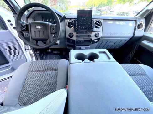 Used 2014 Ford F250 XLT w/ Camper Package image 12