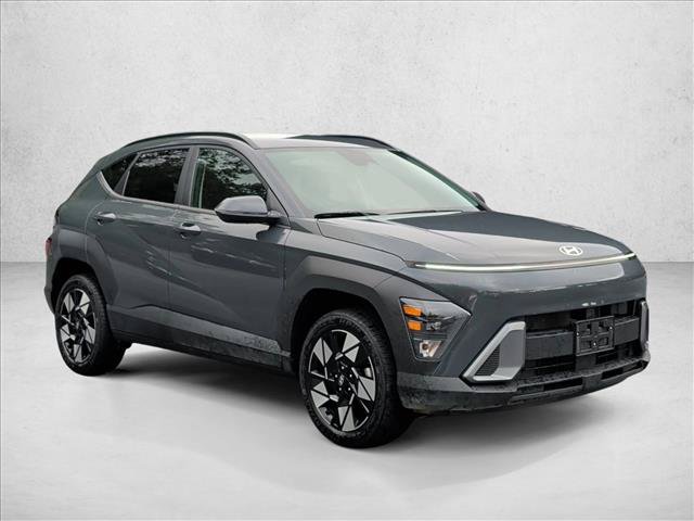 Used 2024 Hyundai Kona SEL AWD/4WD image 3