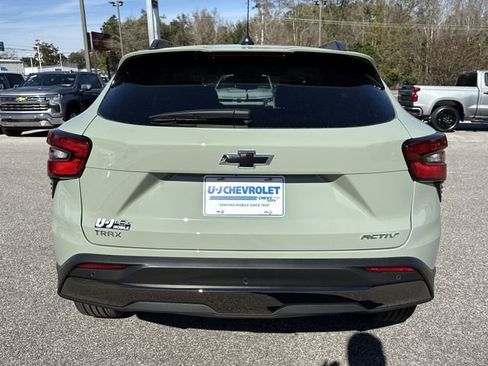 New 2026 Chevrolet Trax ACTIV w/ Sunroof Package image 4