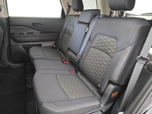 New 2026 Nissan Pathfinder SV image 15