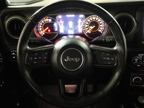 Used 2018 Jeep Wrangler Unlimited Sport S AWD/4WD image 17