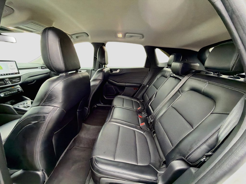 Used 2024 Ford Escape Platinum AWD/4WD image 26