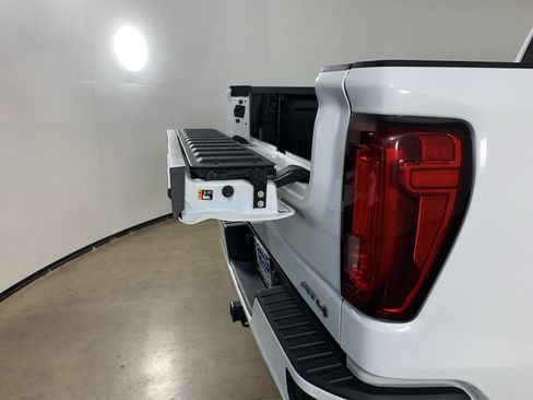 Used 2022 GMC Sierra 1500 AT4 w/ AT4 Preferred Package image 13