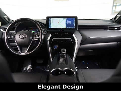 Used 2022 Toyota Venza Limited image 13