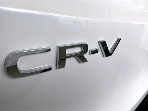 Used 2025 Honda CR-V LX image 29