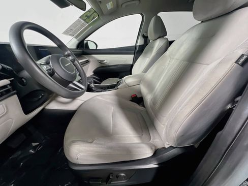 Used 2025 Hyundai Tucson SEL FWD image 15