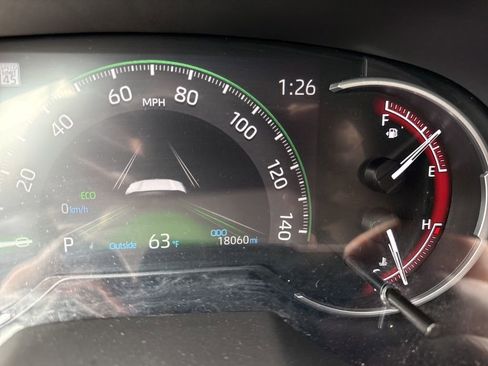 Used 2025 Toyota RAV4 LE image 22