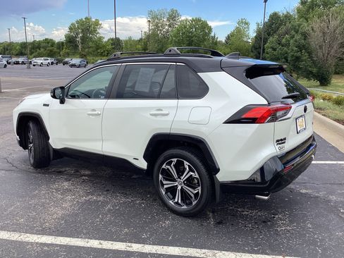 Certified 2022 Toyota RAV4 XSE w/ Premium Package AWD/4WD image 37