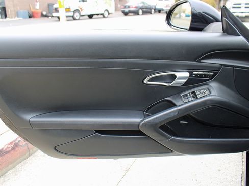 Used 2015 Porsche Boxster S RWD image 41