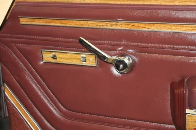 Used 1989 Jeep Grand Wagoneer AWD/4WD image 86