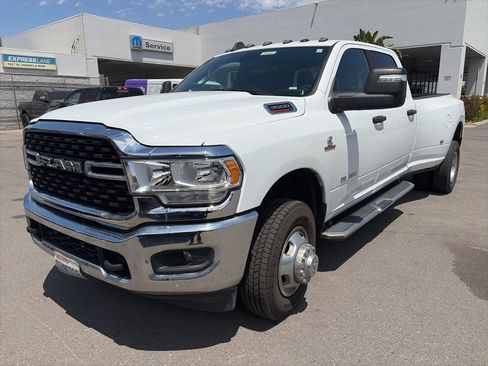 Used 2024 RAM 3500 Big Horn AWD/4WD image 1