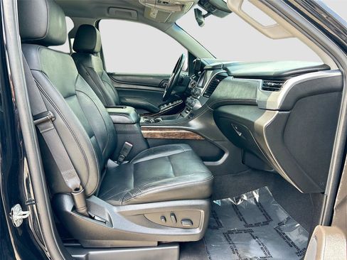 Used 2020 Chevrolet Tahoe LT RWD image 28