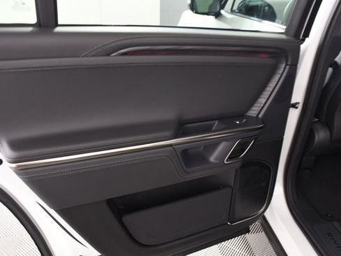 Used 2023 Rivian R1S Adventure image 25