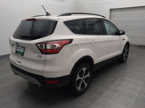 Used 2018 Ford Escape SEL image 9