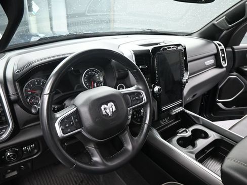 Used 2023 RAM 1500 Laramie AWD/4WD image 5