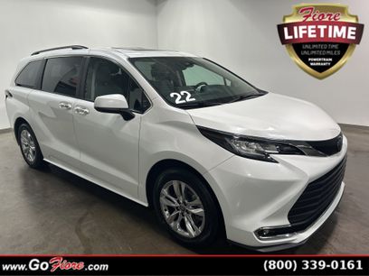 Used 2022 Toyota Sienna XLE