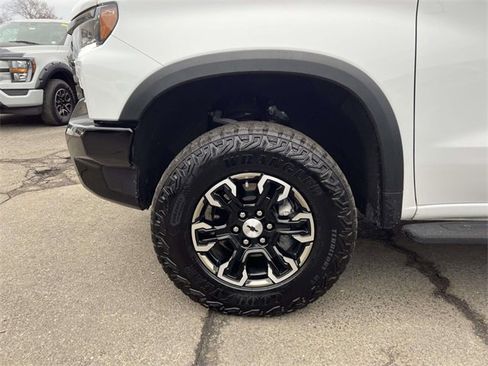 Certified 2023 Chevrolet Silverado 1500 ZR2 w/ LPO, Dark Essentials Package image 8