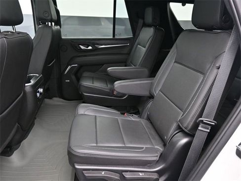 Certified 2022 GMC Yukon Denali image 11