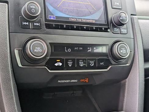 Used 2020 Honda Civic LX image 17