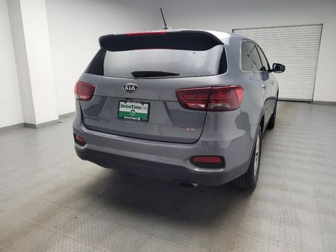 Used 2020 Kia Sorento LX AWD/4WD image 7