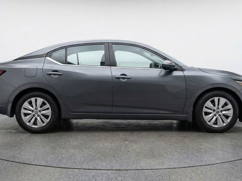 Used 2025 Nissan Sentra S FWD image 11