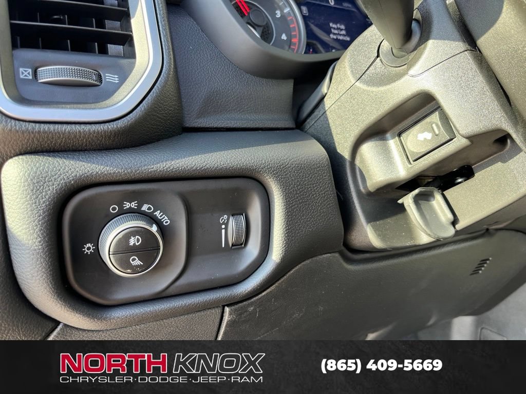 New 2027 RAM 3500 Big Horn AWD/4WD image 7