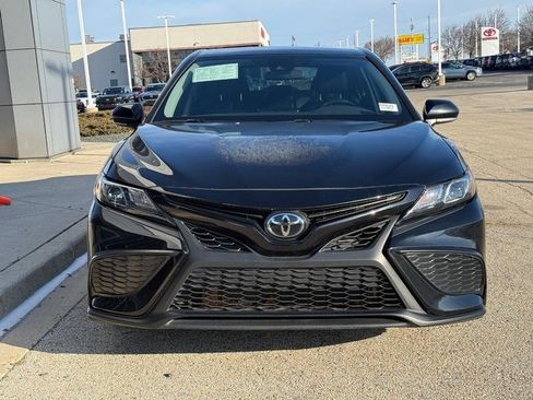 Used 2023 Toyota Camry SE image 8